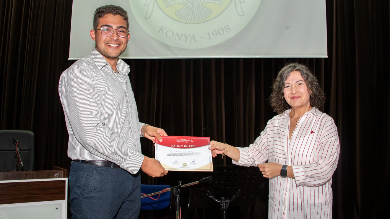 1. Ulusal Pediyatri Hemşireliği Öğrenci Sempozyumu gerçekleştirildi